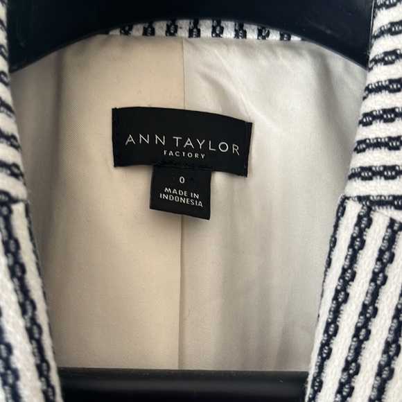 Ann Taylor Factory Women’s Blazer - Picture 2 of 5